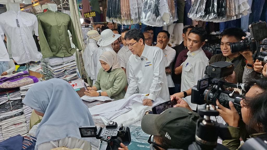 Ketika Minyak Dunia Melonjak ke USD 100: Analisis Strategi Pemerintah Menjaga Stabilitas Harga BBM