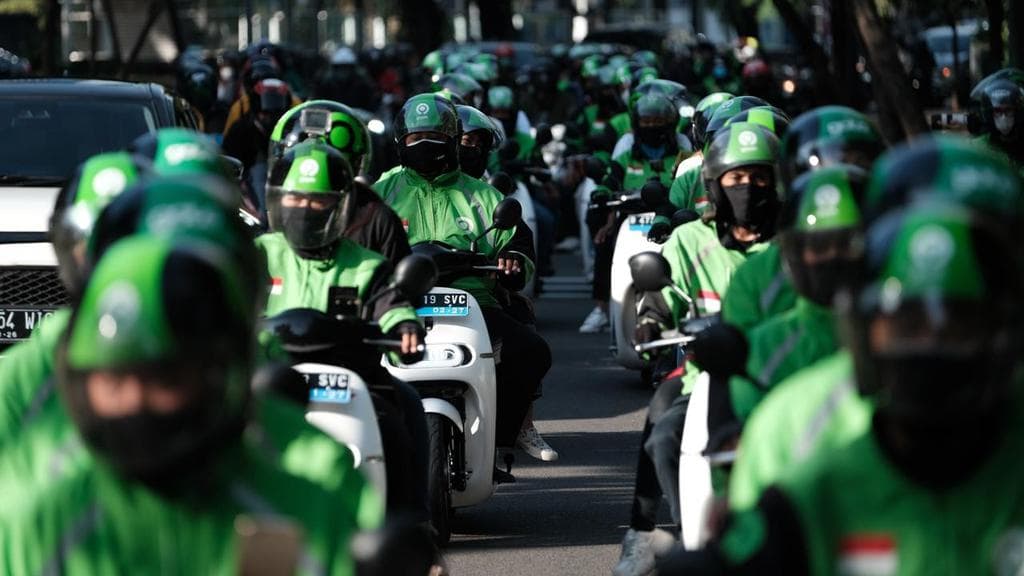 Lebaran di Roda Empat: Kisah Haru 4.000 Driver Gojek yang Akhirnya Bisa Pulang Kampung