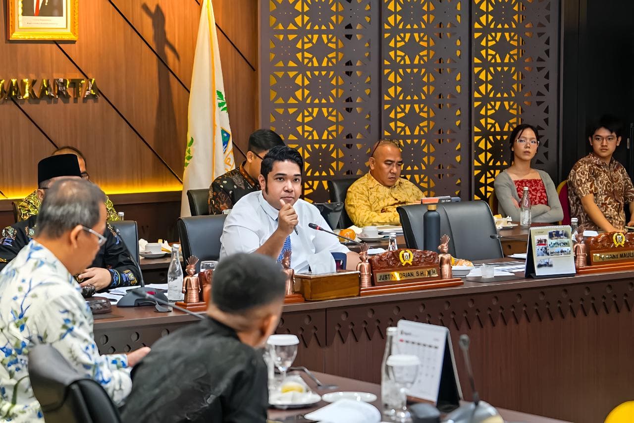 Pesta Mewah Bank Jakarta di Tengah Laba Terjun Bebas: Saatnya Prioritaskan Nasabah, Bukan Hiburan?