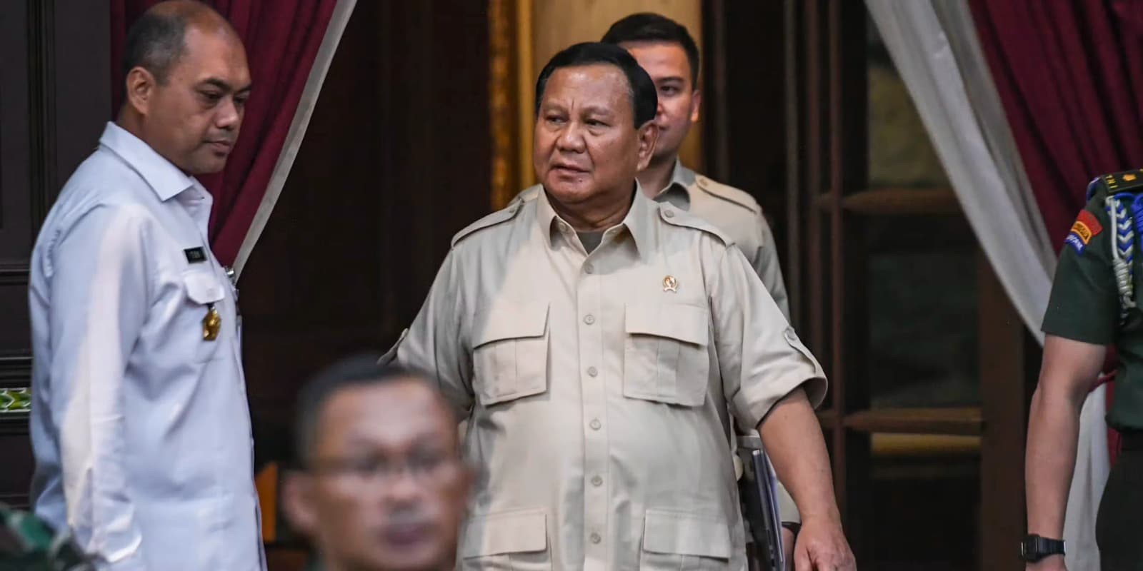 Ketika Panggung Politik Bersatu: Menakar Dinamika Kartel dan Harapan Demokrasi Indonesia